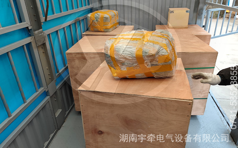 一批礦用井下電機車配件出口發往國外客戶